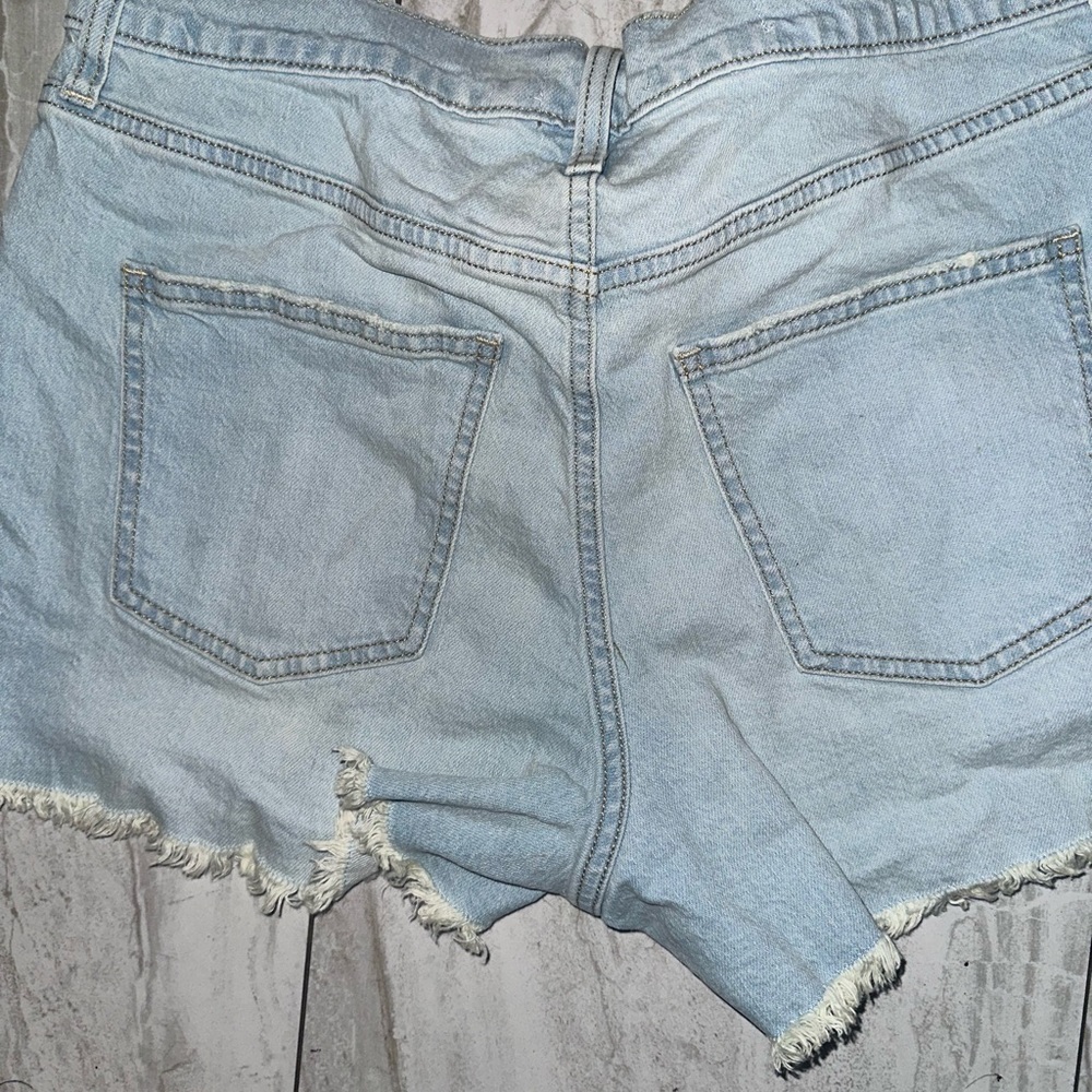 Universal Thread Blue Jean Shorts Distressed Hem